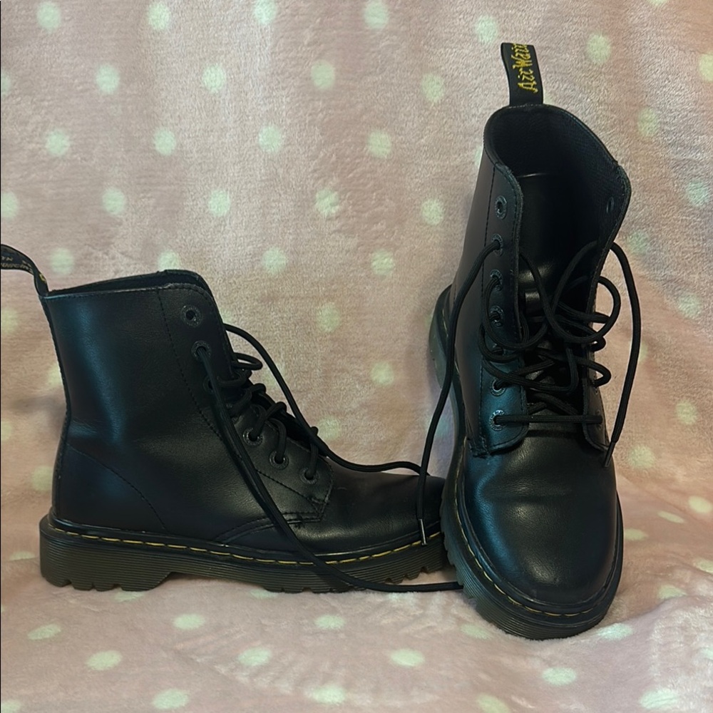 Dr. Martens Black Lace Up Boots Air Wair size 7 EUC